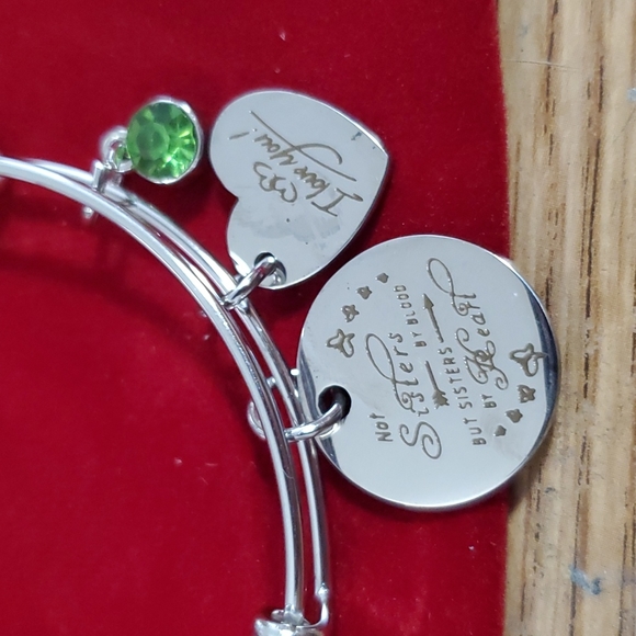 🎄5/$30🎄Bracelet - Picture 2 of 3